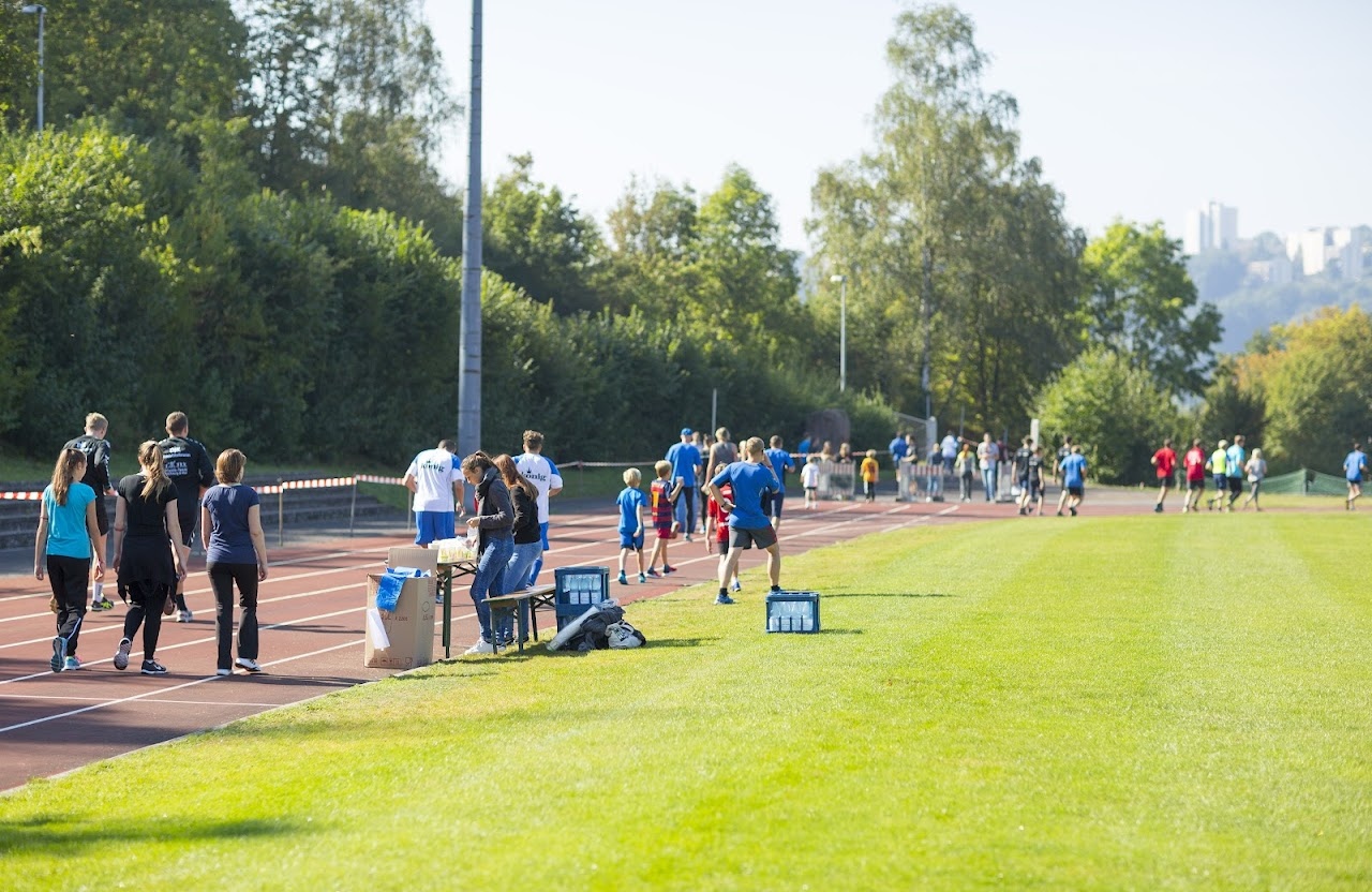 Bild vom 9. Benefizlauf im Jahr 2016. Dies ist das 83. Bild.